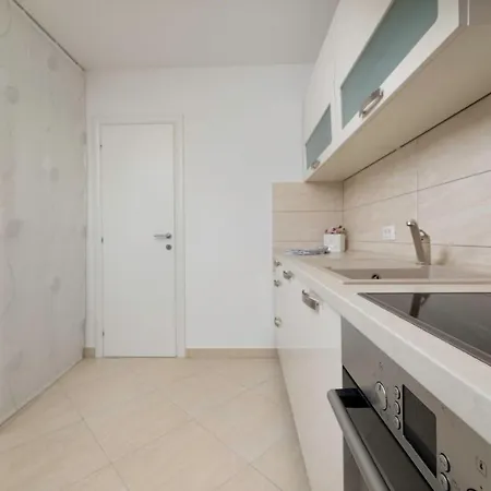Apartman Seafront Maris By El-pi Tours