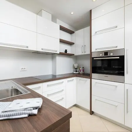 Seafront Maris By El-pi Tours Apartman *