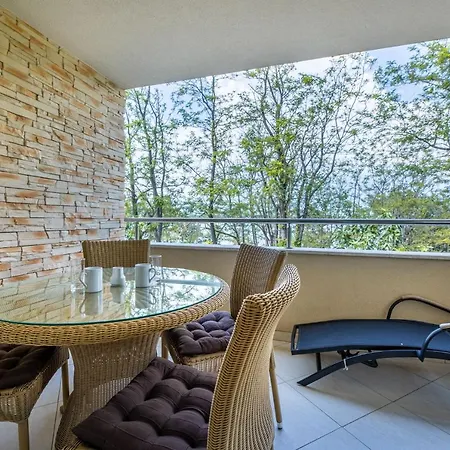 Apartment Seafront Maris By El-pi Tours *