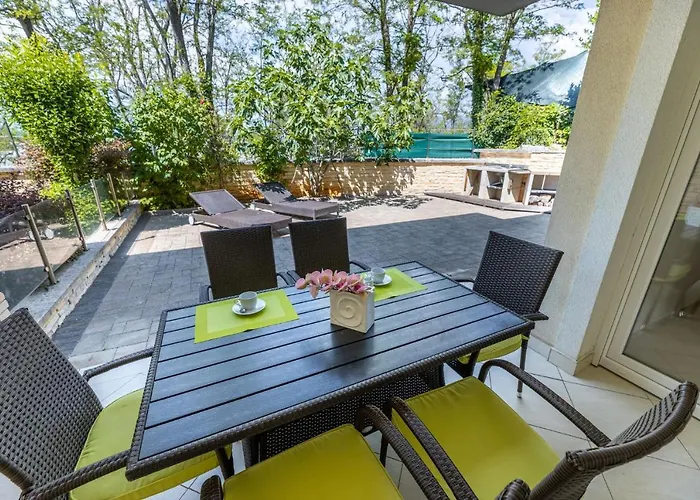 Seafront Maris By El-pi Tours 公寓 Dobrinj