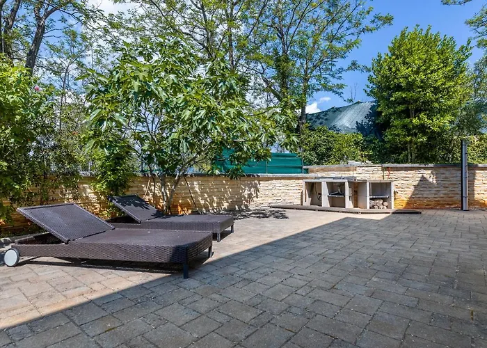 Seafront Maris By El-pi Tours 公寓 *