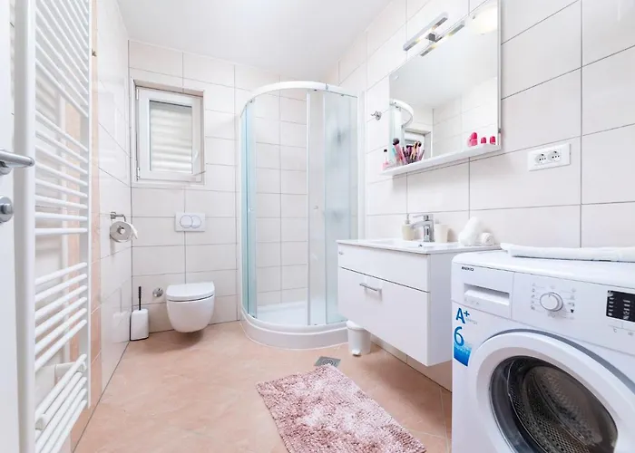 Seafront Maris By El-pi Tours 公寓 Dobrinj