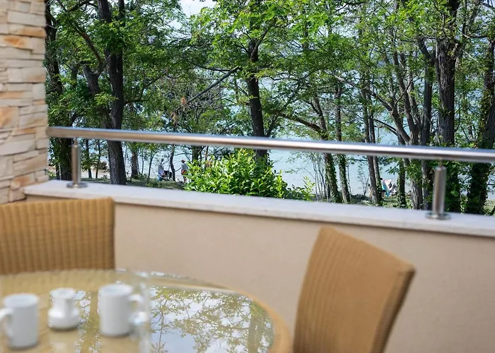 Seafront Maris By El-pi Tours 公寓 Dobrinj