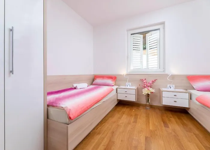 Seafront Maris By El-pi Tours * Dobrinj