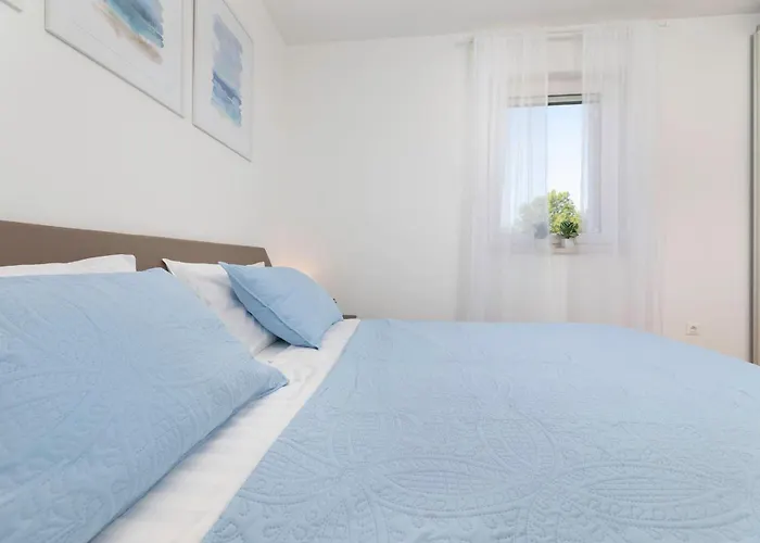 公寓 Seafront Maris By El-pi Tours *