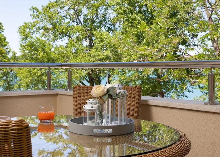 Seafront Maris By El-pi Tours * Dobrinj