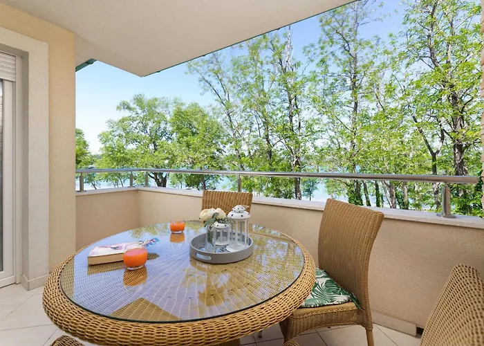 Seafront Maris By El-pi Tours 公寓 Dobrinj