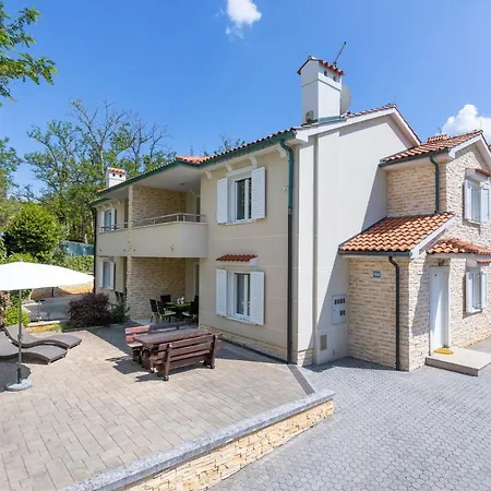 Appartement Seafront Maris By El-pi Tours Dobrinj