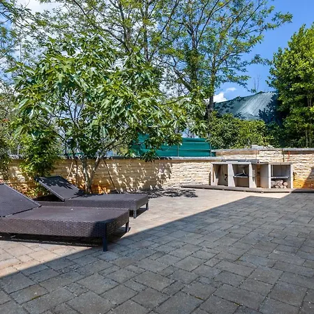 Seafront Maris By El-pi Tours Appartement *