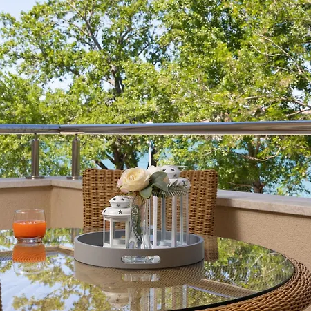 Seafront Maris By El-pi Tours * Dobrinj